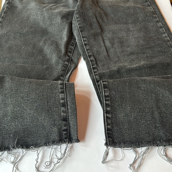 Wild fable women’s high waisted flowy distressed at leg bottoms denim. Women’s 0 - Picture 3 of 4